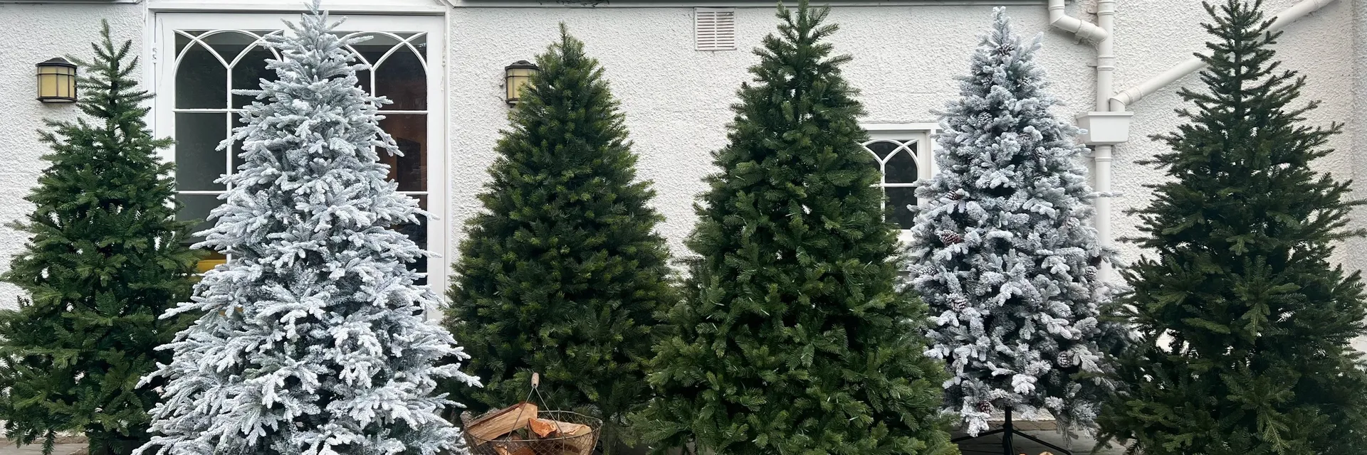 ARTIFICIAL CHRISTMAS TREES