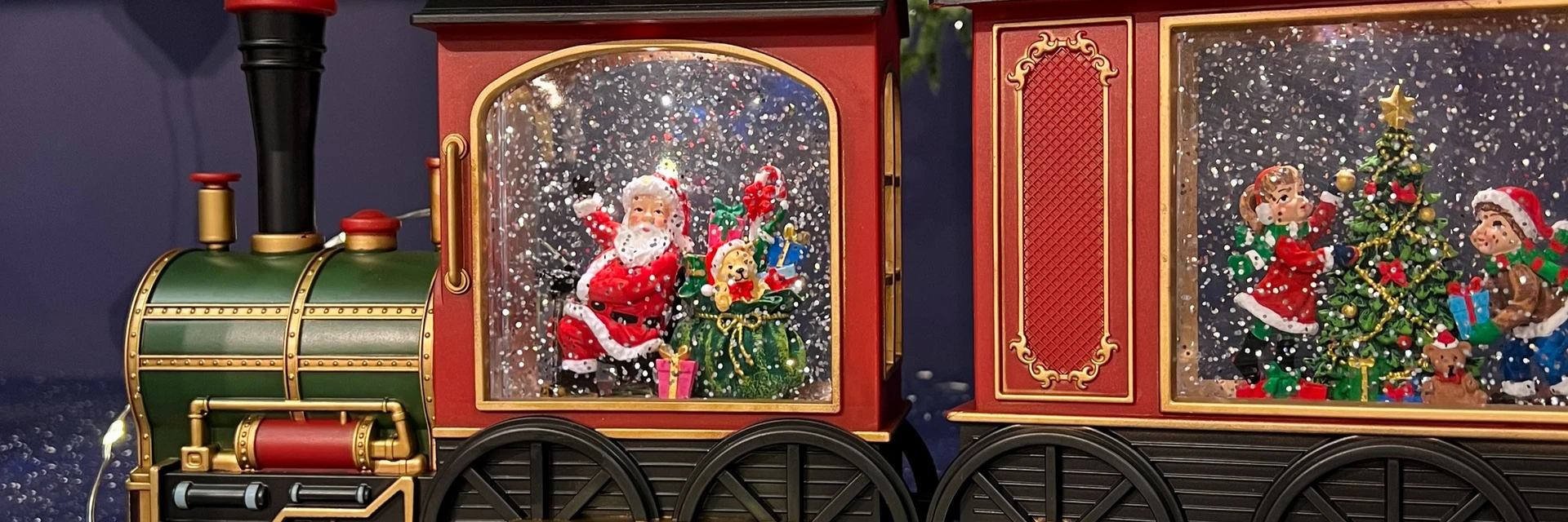 CHRISTMAS INDOOR ANIMATION