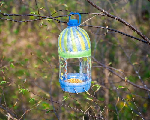 Little Acorns Bird Feeder at Woburn Sands