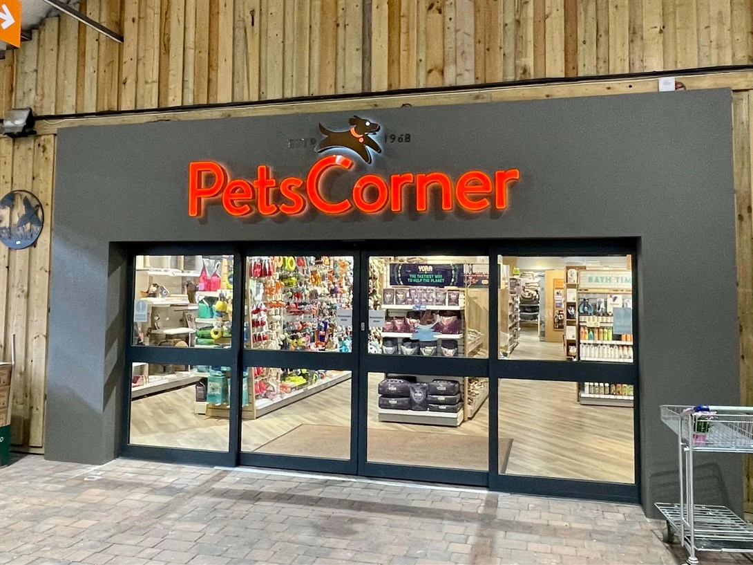 Pet's Corner Pet's Corner