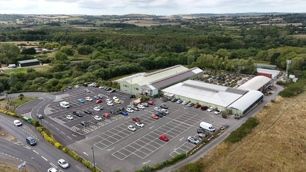 Busy Bee Garden Centre Joins the Blue Diamond Group