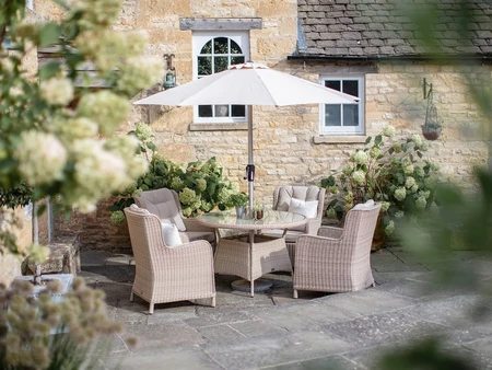 Chedworth 120cm 4 Seat Set