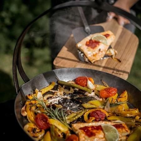 Kadai Tripod Skillet - image 5