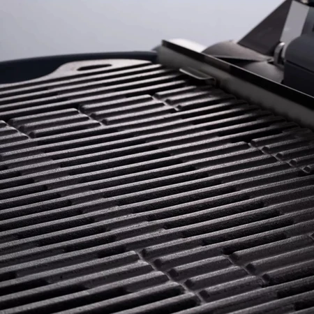 O-Grill BBQ and Table - image 8