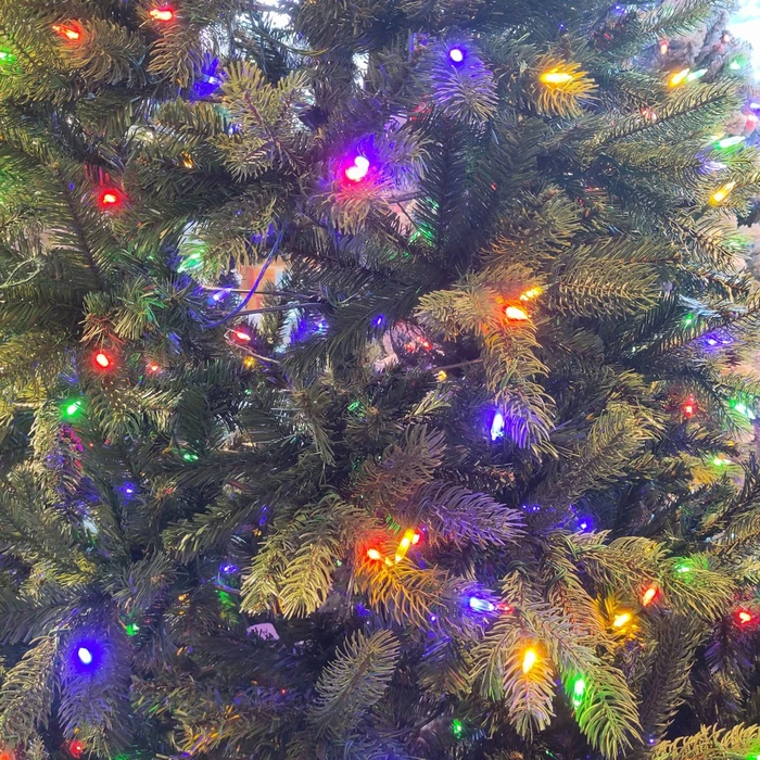 T63 Delamere 8Ft Prelit Xmas Tree - image 6