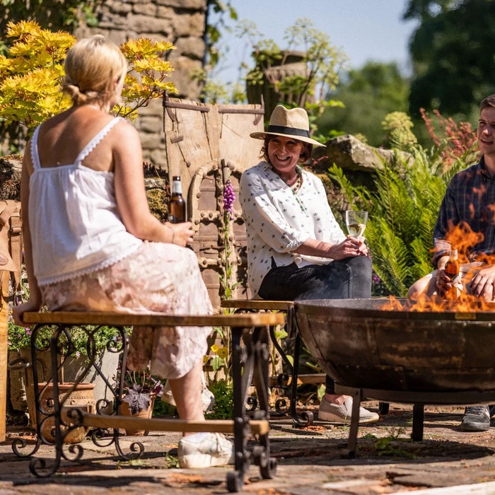 Kadai Curved Wrought Iron Wood Bench - image 3