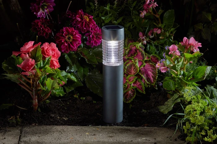 365 Solar Stella Stake Light - image 6