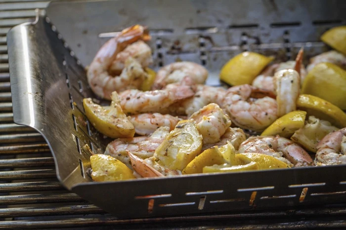 Weber Deluxe Grilling Basket - image 2