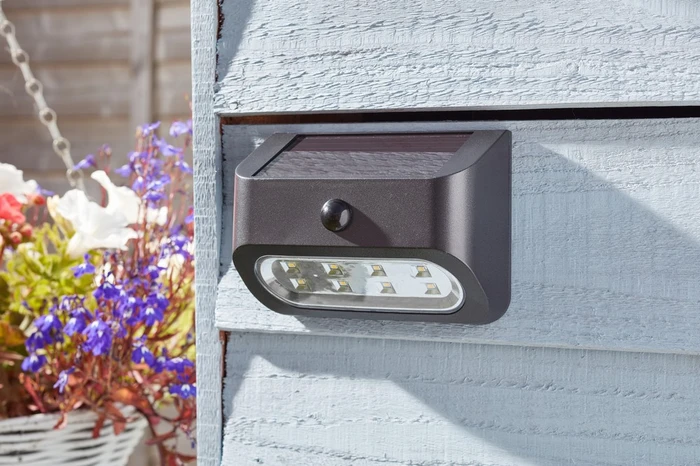 Super Bright Sentinel Pir Light - image 7