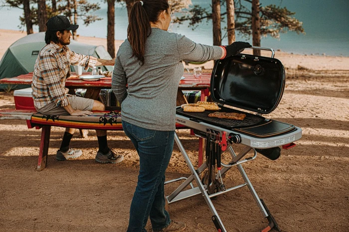 Weber Traveler LP Black - image 17