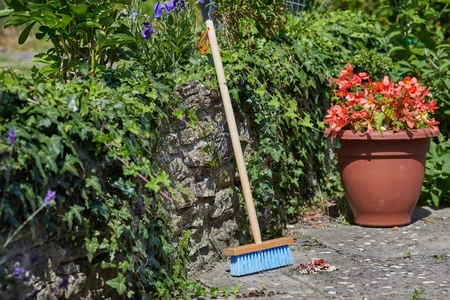Sweeping Brush