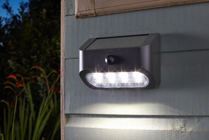Super Bright Sentinel Pir Light - image 3