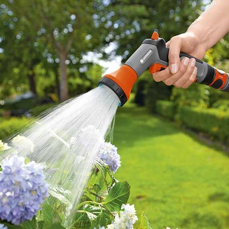 Classic Water Sprayer - image 1