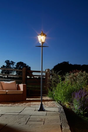 365 Solar Victoriana Lamp Post