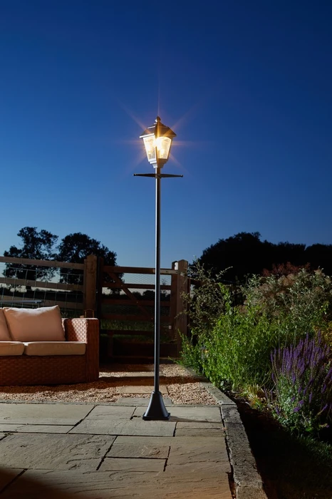 365 Solar Victoriana Lamp Post - image 1