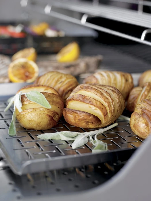 Weber Deluxe Grilling Pan - image 2