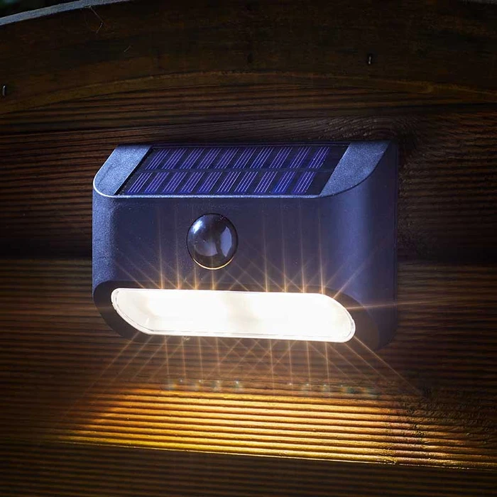 Super Bright Sentinel Pir Light - image 2