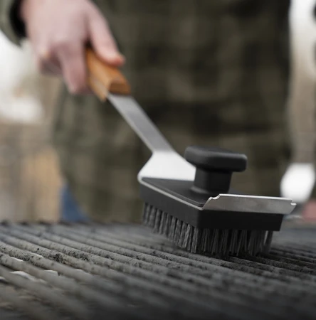 Traeger BBQ Cleaning Brush - image 4