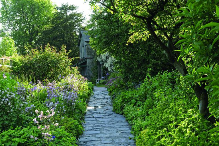 Hill Top, Cumbria – herbaceous border