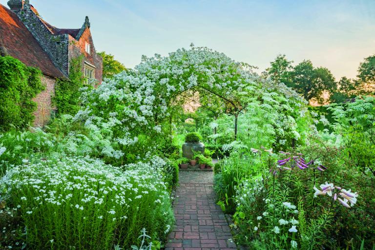 Sissinghurst Castle Garden, Kent – The White Garden