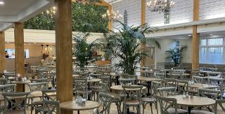 Cafe Van Hage, Great Amwell